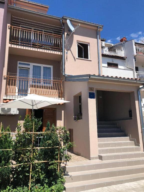 Apartment Yellow Poreč Exteriér fotografie